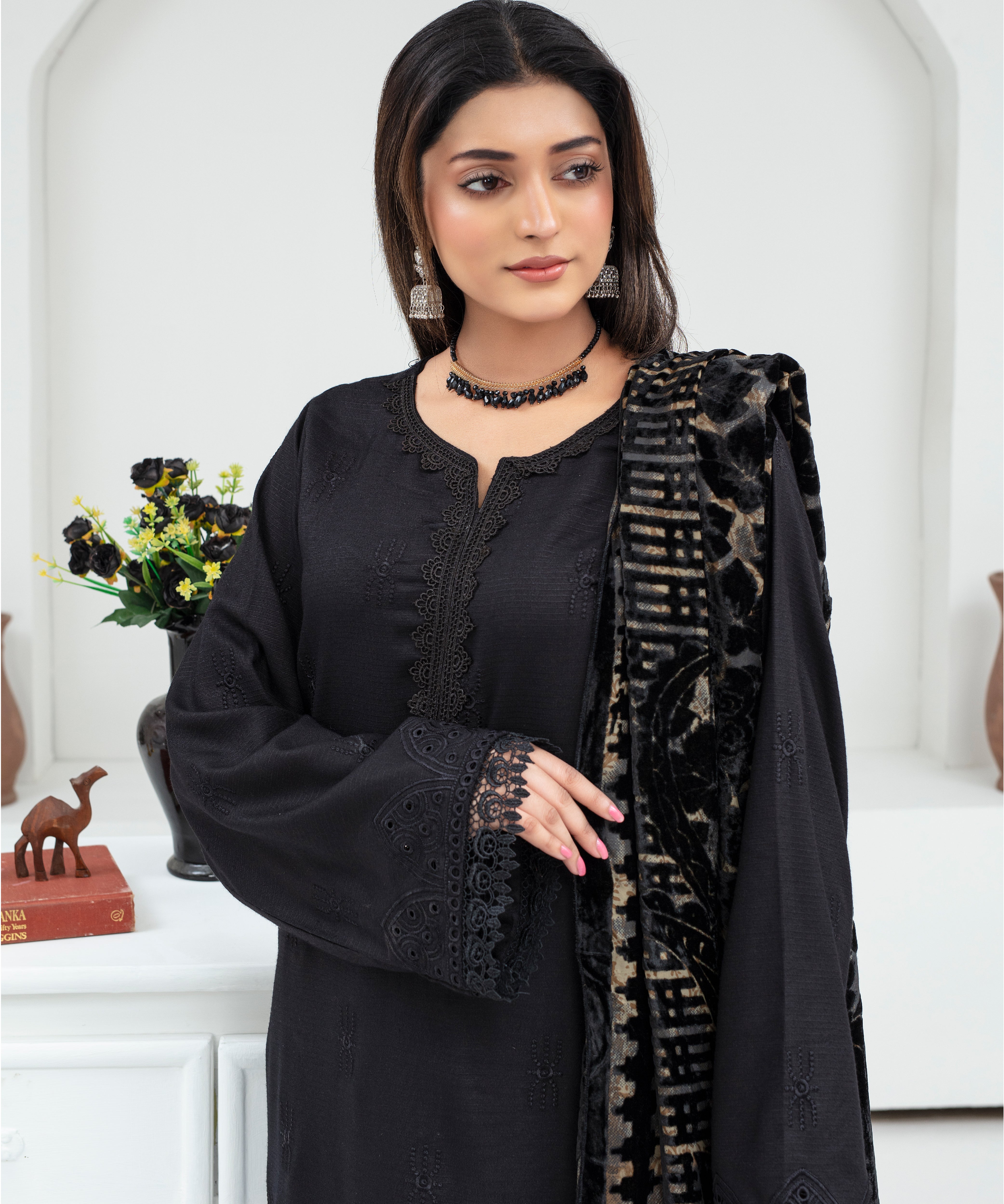 Dhanak 3PC Chikankari Embroidered Shirt with Luxurious Velvet Plachi Shawl – ZC2107