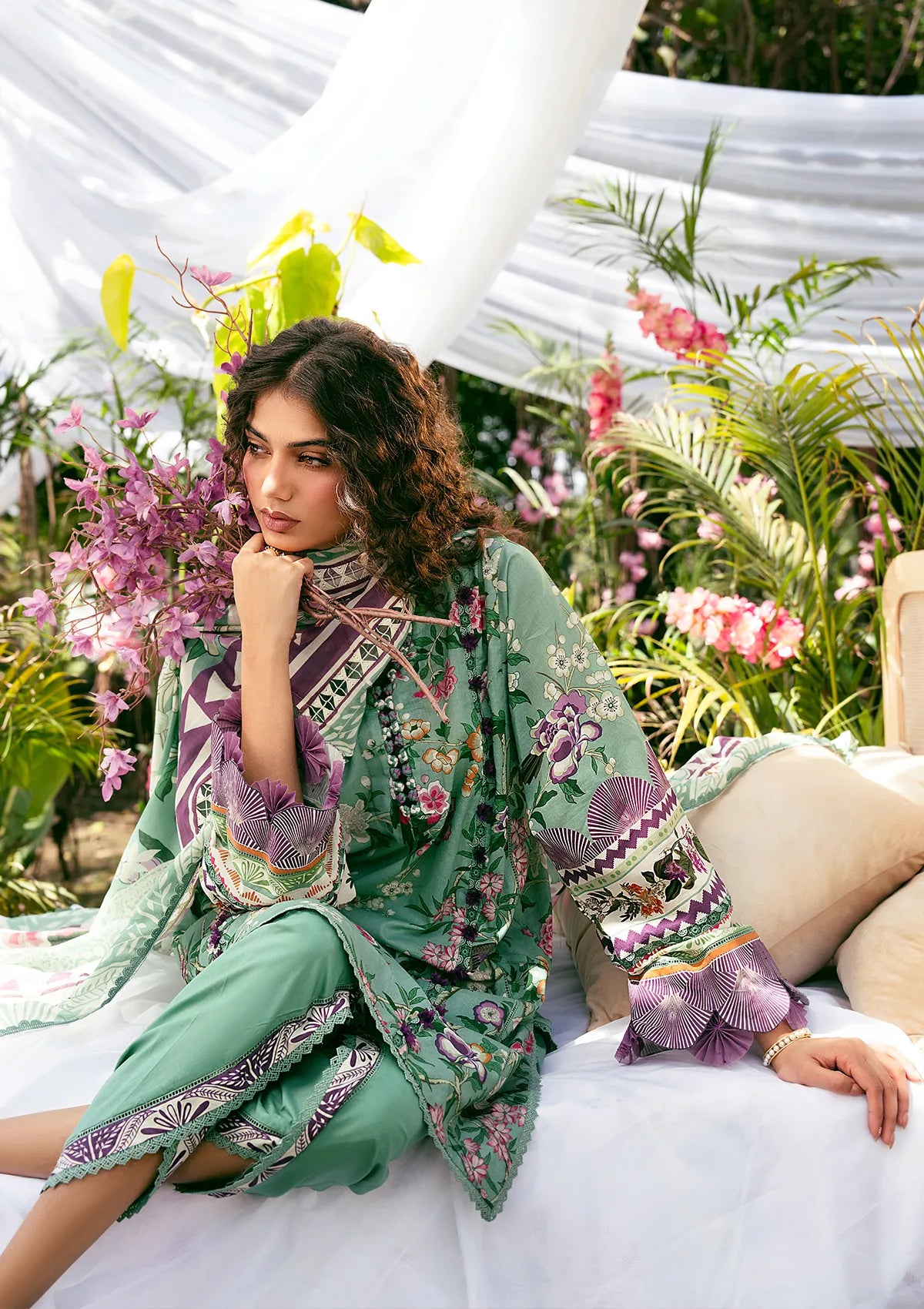 Minted Blossom Floral Lawn - FS1161