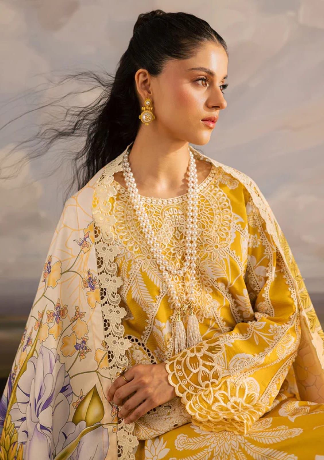 Mahnur Lawn 3pc Unstitched Embroidered with Chiffon Dupatta PND102
