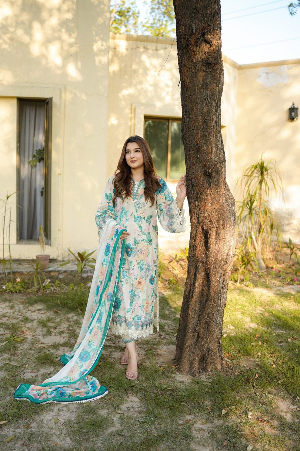 Aneela’s Lawn 3pc Unstitched Embroidered with Chiffon Dupatta PND111