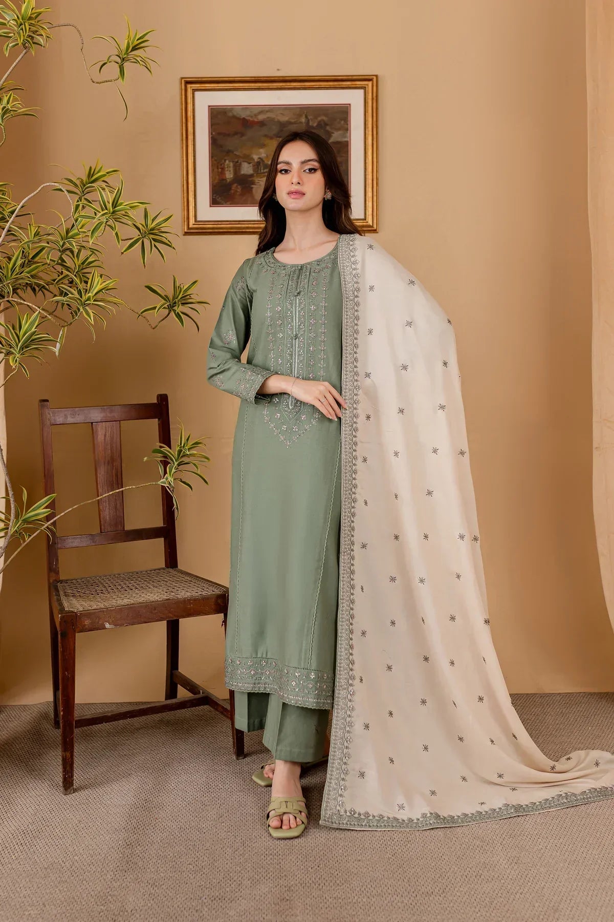 Batik Luxe 3PC Dhanak Embroidered Dress with Embroidered Dupatta – ZC1318