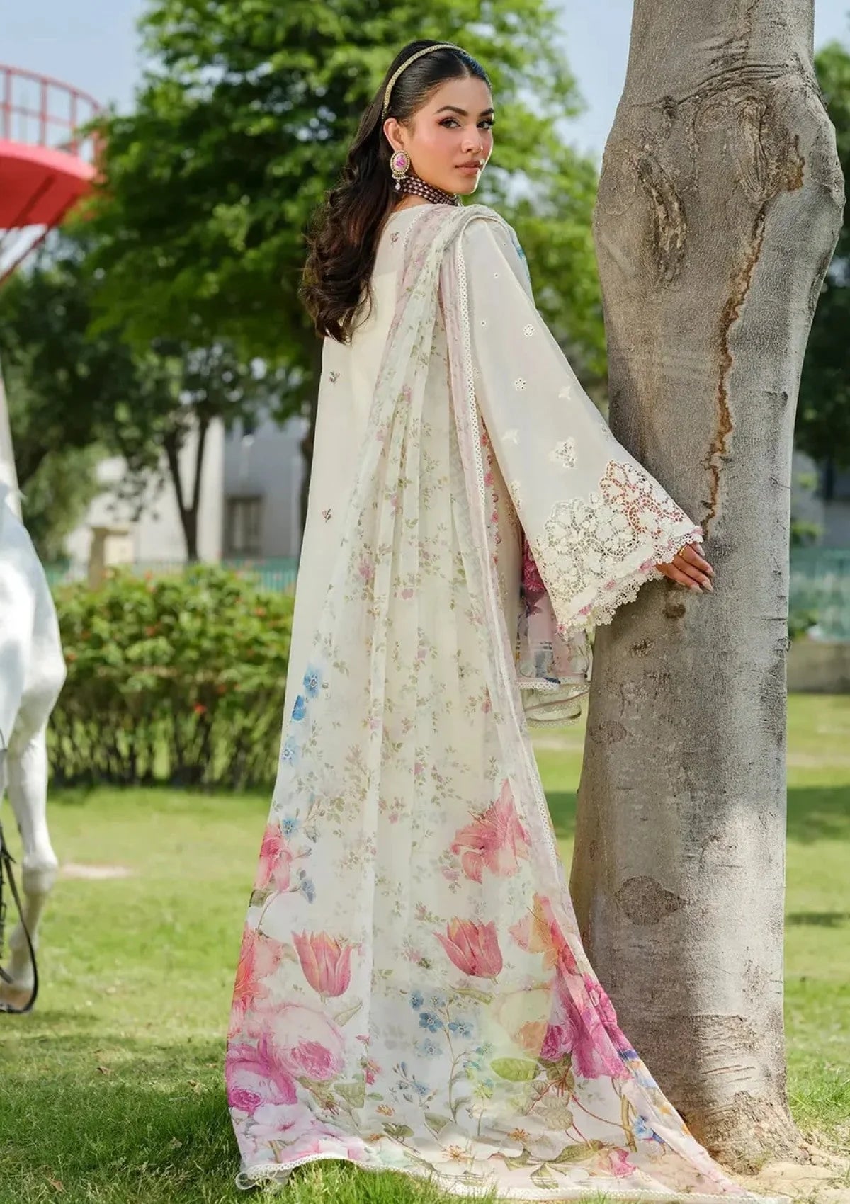 Lawn-3PC Chikankari Embroidered With Digital Printed Jacquard Dupatta-SS5202
