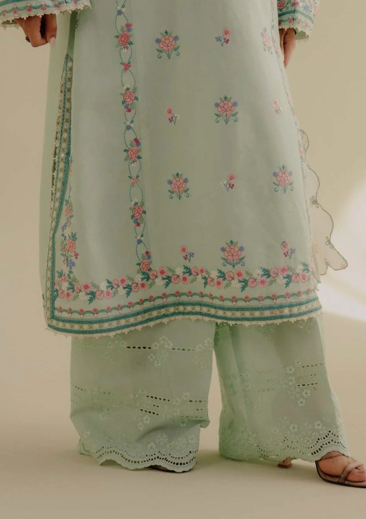Lawn-3PC Embroidered Shirt with Digital Printed Jacquard Dupatta-ss1386