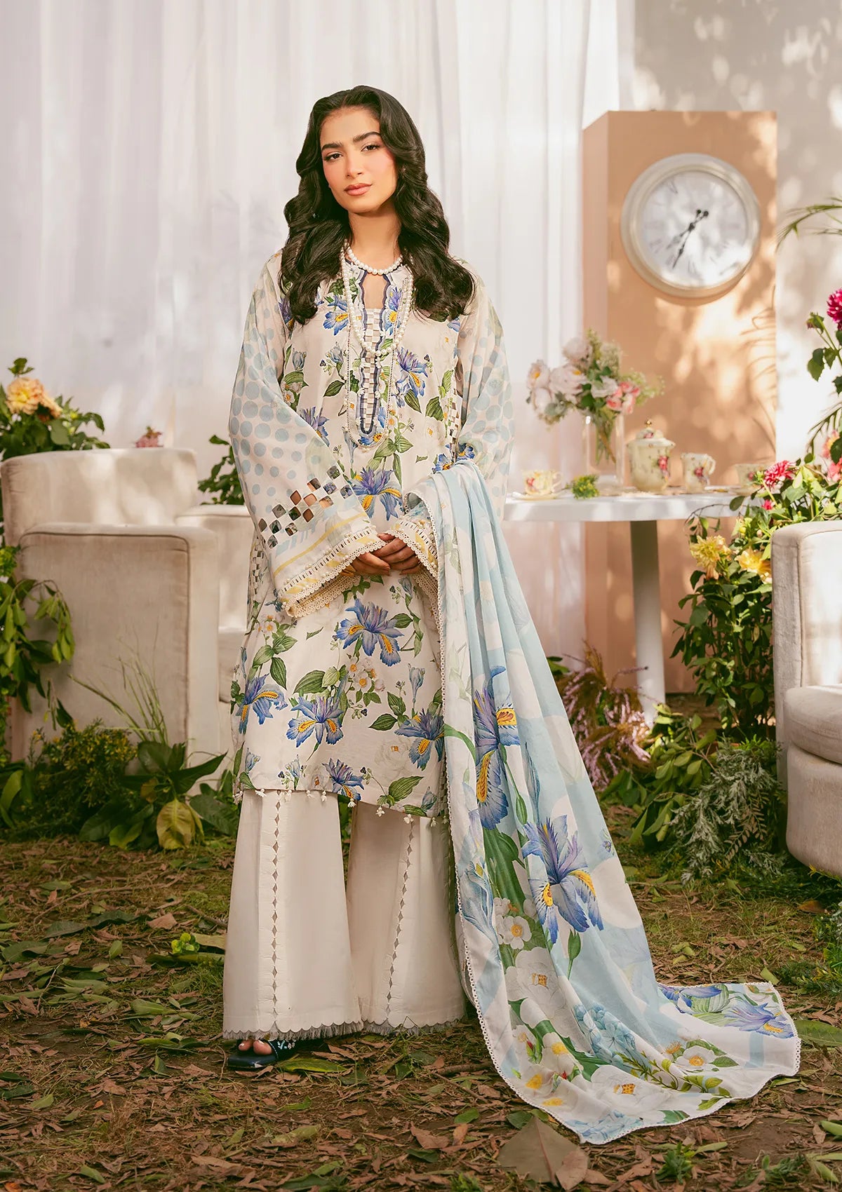 Ivory Bahaar Floral Lawn - FS1171
