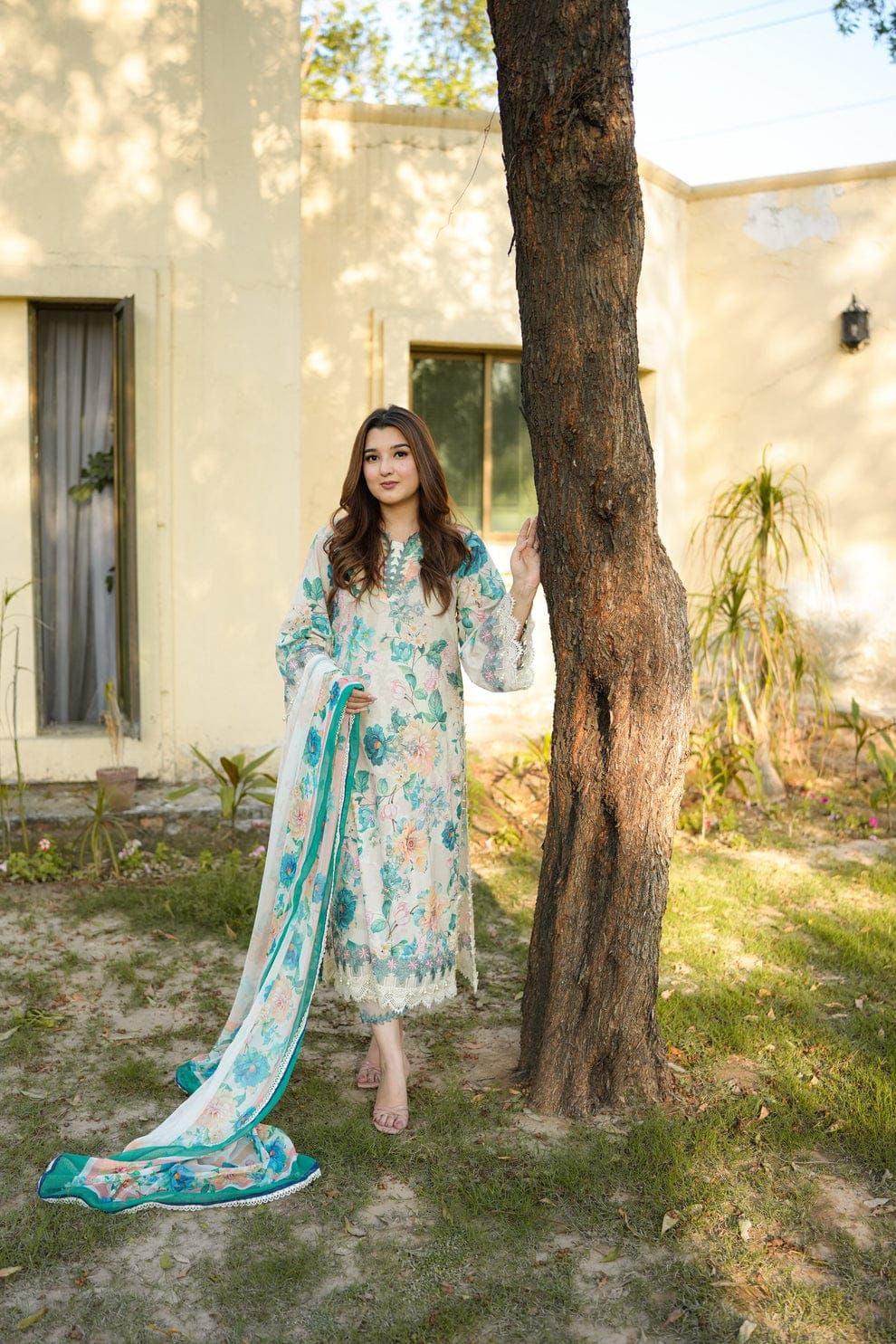 Aneela’s Lawn 3pc Unstitched Embroidered with Chiffon Dupatta PND111