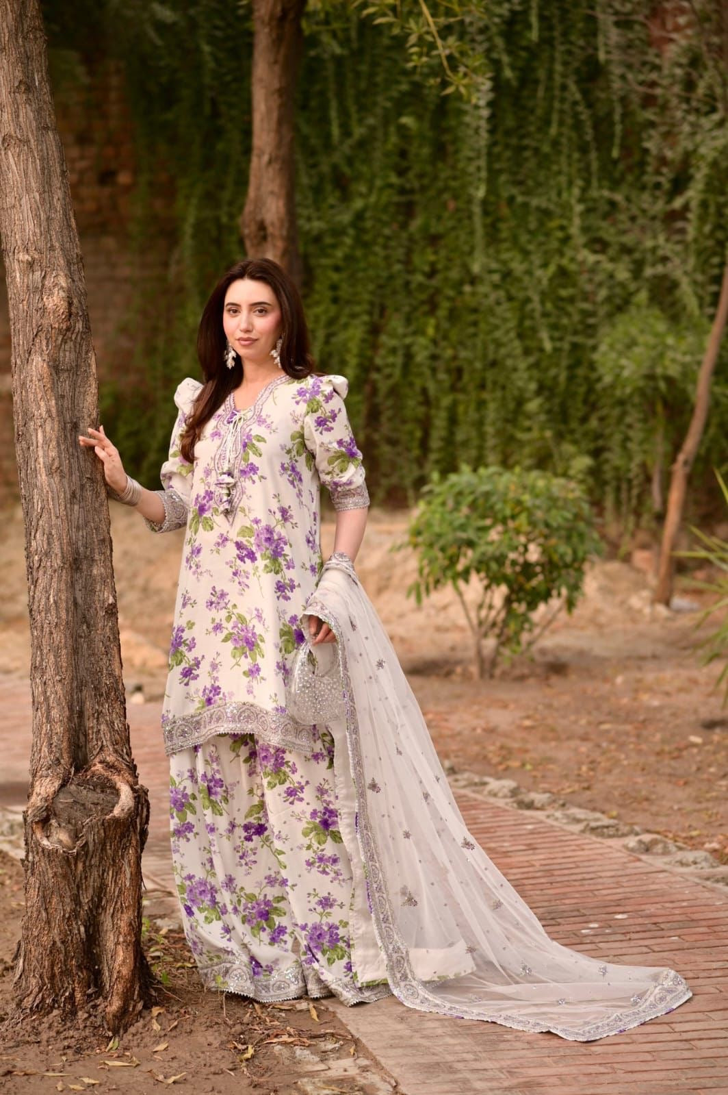 Aneela’s Lawn 3pc Unstitched Embroidered with Chiffon Dupatta PND103