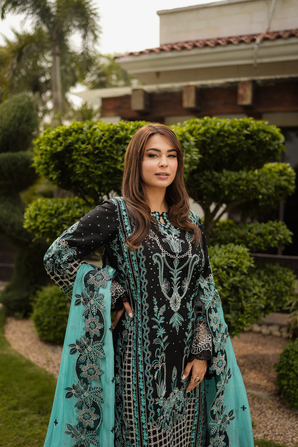Aneela's 3 piece embroidered suit FS700