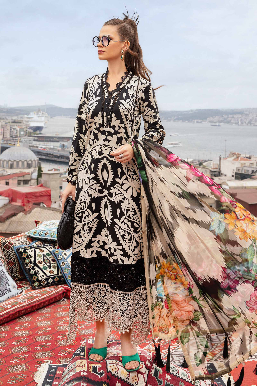 3PC Karandi Printed Shirt with Karandi Printed Dupatta and Trouser – ZC1708