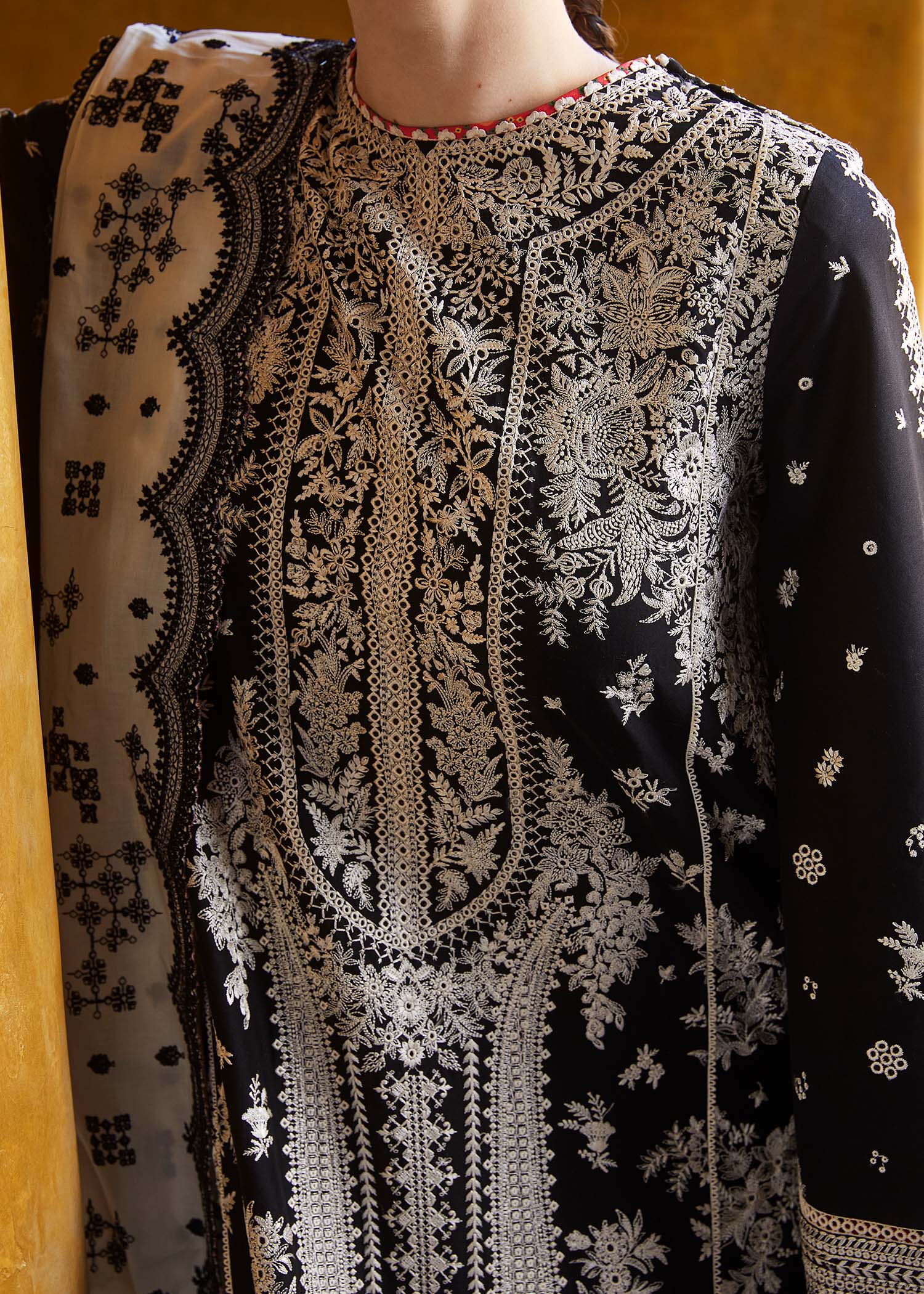 Lawn 3PC Embroidered Shirt with Organza Embroidered Dupatta – ZC1372