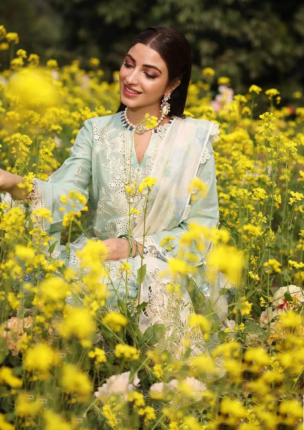 Kahf Festive Embroidered Luxury Lawn Unstitched 3Pc Suit KFL-01 TABIR