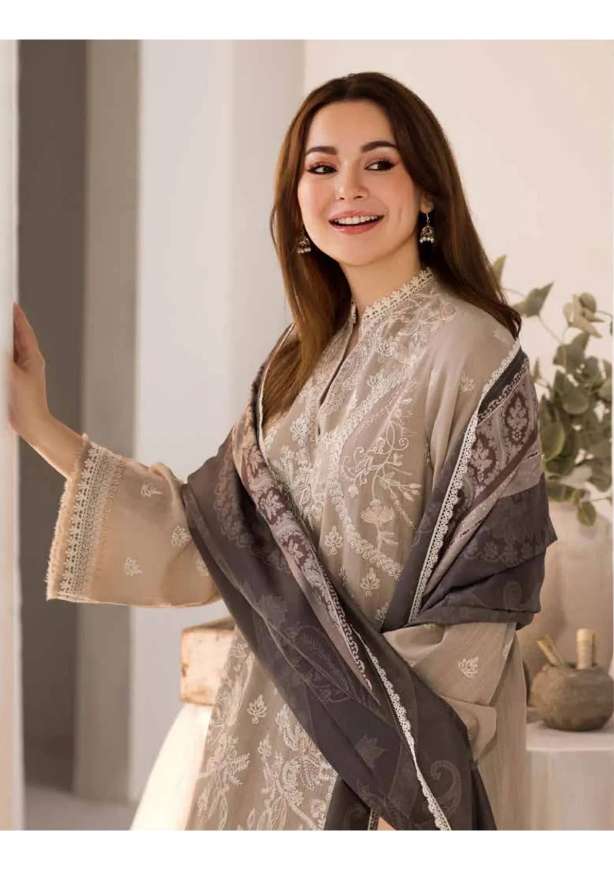 LAWN - 3PC EMBROIDERED SHIRT WITH DIGITAL PRINTED JACQUARD DUPATTA - SS5178