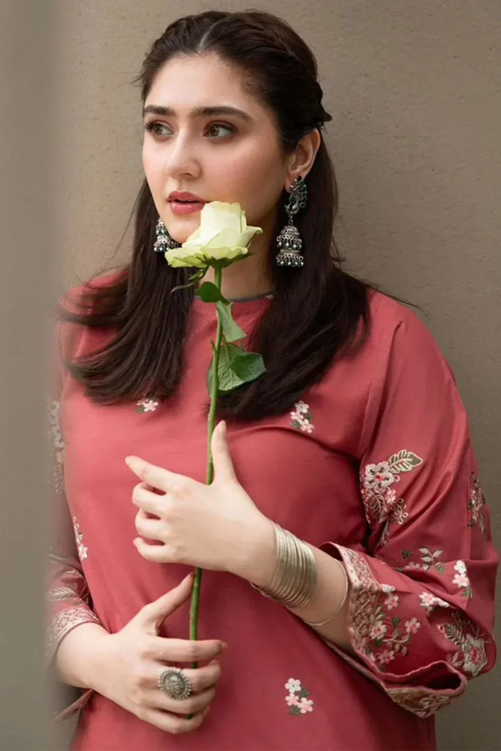 Urge Lawn 2PC Embroidered Shirt and Trouser – ZC1012